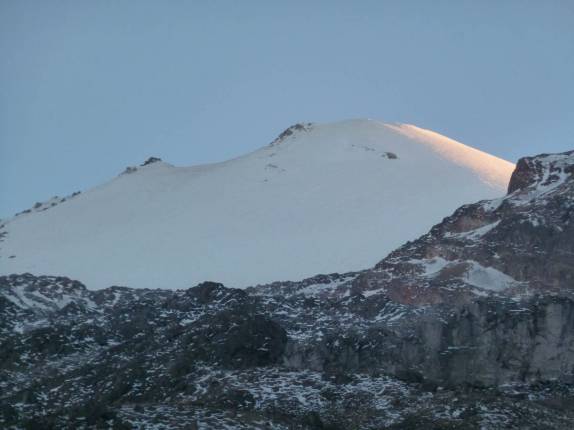 O Pico Orizaba visto do refúgio de montanhistas, no México